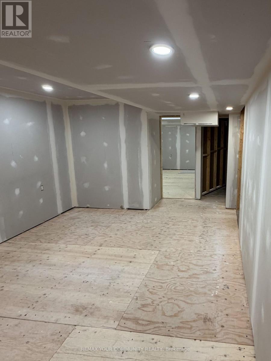 18 GORDON DRIVE - Image 33