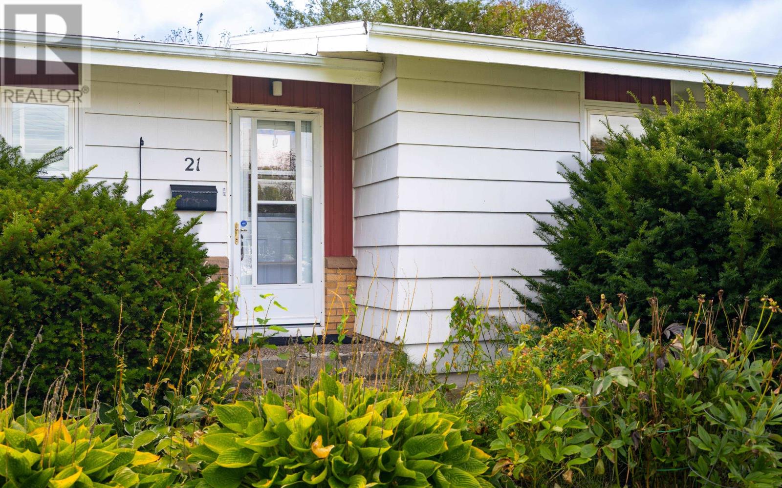 21 Smallwood Crescent - 2