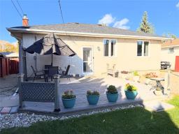 93 Crestwood Crescent, Winnipeg, MB R2J1H8 Photo 23