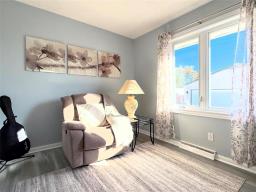 93 Crestwood Crescent, Winnipeg, MB R2J1H8 Photo 13