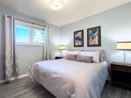 93 Crestwood Crescent, Winnipeg, MB R2J1H8 Photo 9