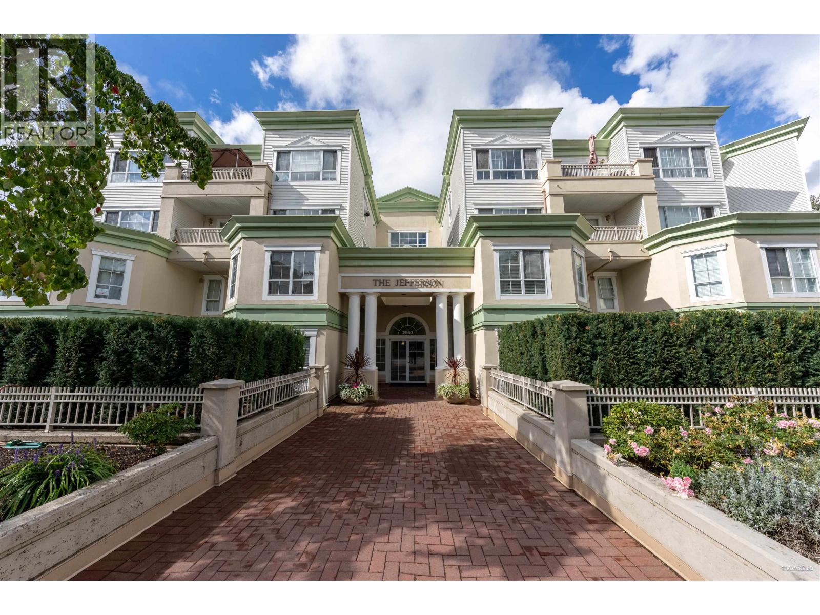 Property for sale at 113 2960 PRINCESS CRESCENT