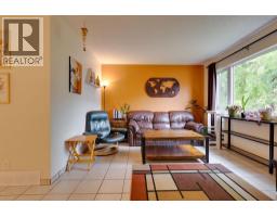 Hobby room - 2108 6th Avenue, Prince George, BC V2M6E4 Photo 8