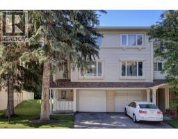 738 Queenston Terrace SE - photo 2