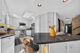 26 Oswald Bay, Winnipeg, MB R3R2W5 Photo 15