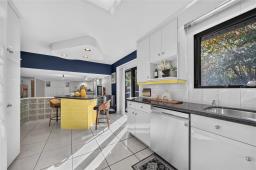 26 Oswald Bay, Winnipeg, MB R3R2W5 Photo 18