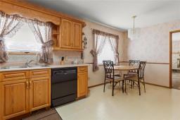 Recreation room - 16 Pine Crescent, Steinbach, MB R5G0G7 Photo 8