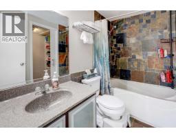 738 Queenston Terrace SE - photo 29