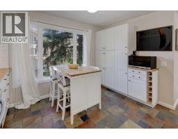 738 Queenston Terrace SE - photo 16