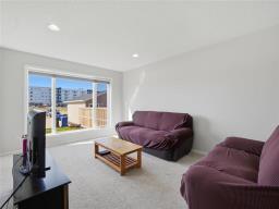 140 Park East Drive, Winnipeg, MB R3Y0T8 Photo 9