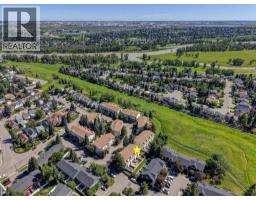 738 Queenston Terrace SE - photo 39