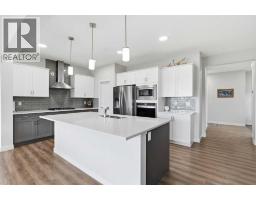 15 Lawrence Green SE - photo 5