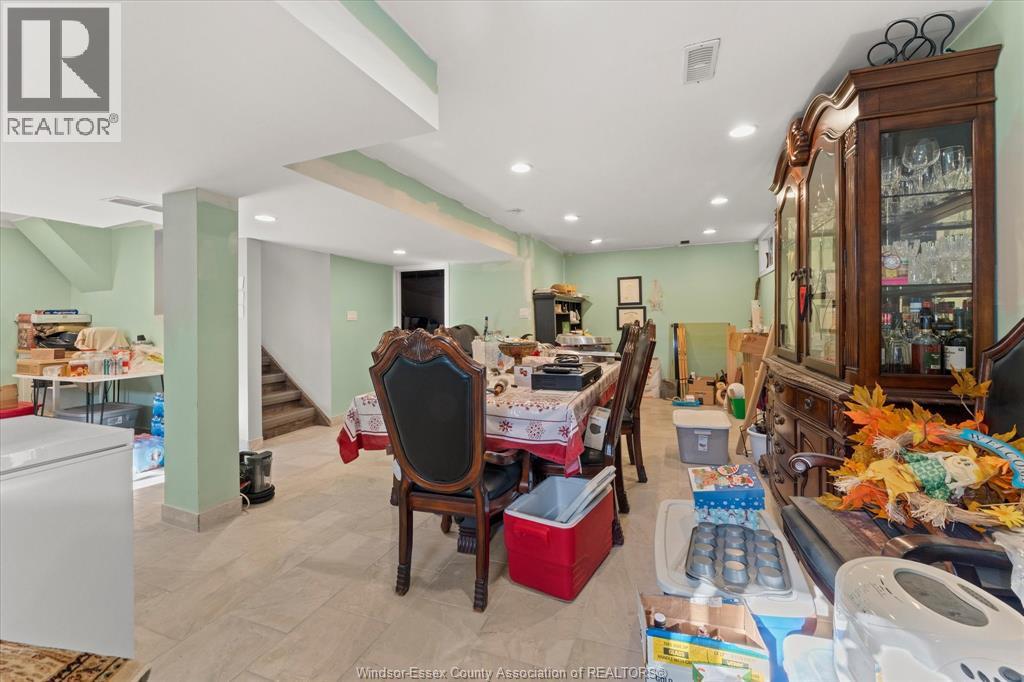 931 LILLIAN AVENUE - 11