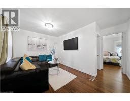 4pc Bathroom - 107 Queen Street S Unit# 2, Hamilton, ON L8P3R9 Photo 6