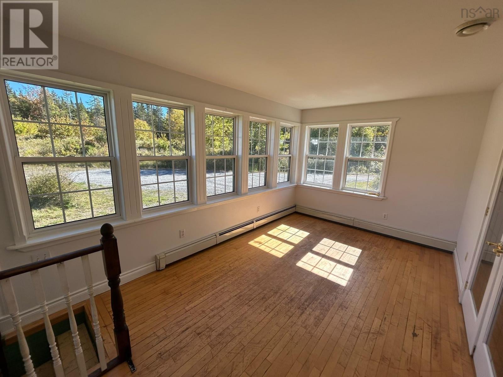 290 MacVicar Road - 27