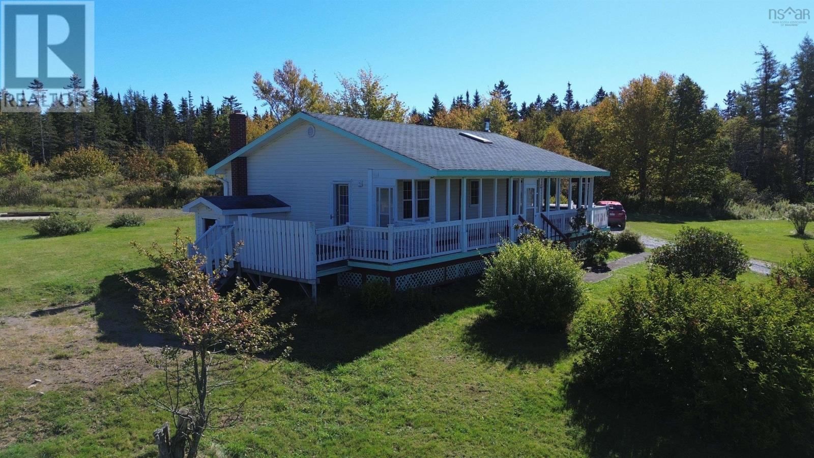 290 MacVicar Road - 3