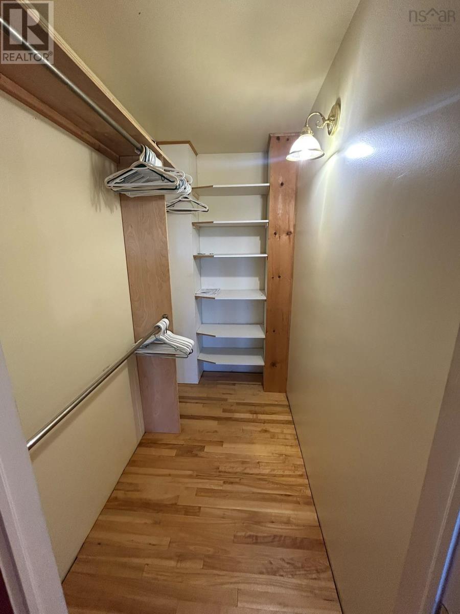 290 MacVicar Road - Image 31