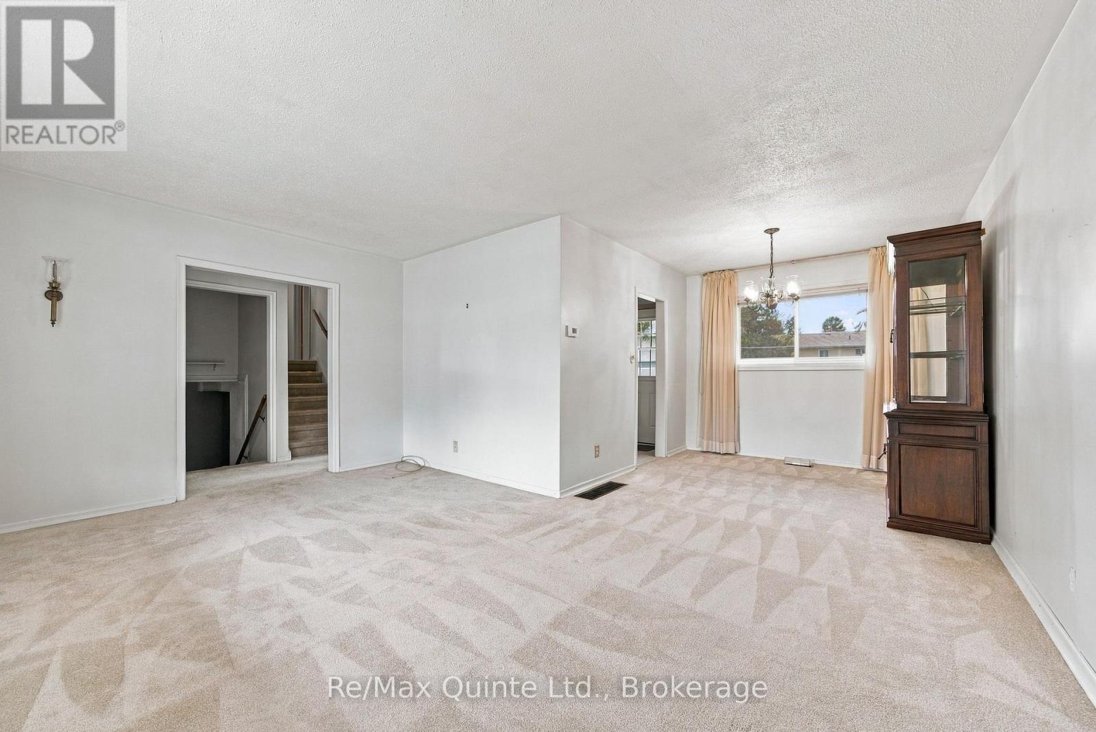 51 Keller Drive, Belleville, ON photo 10