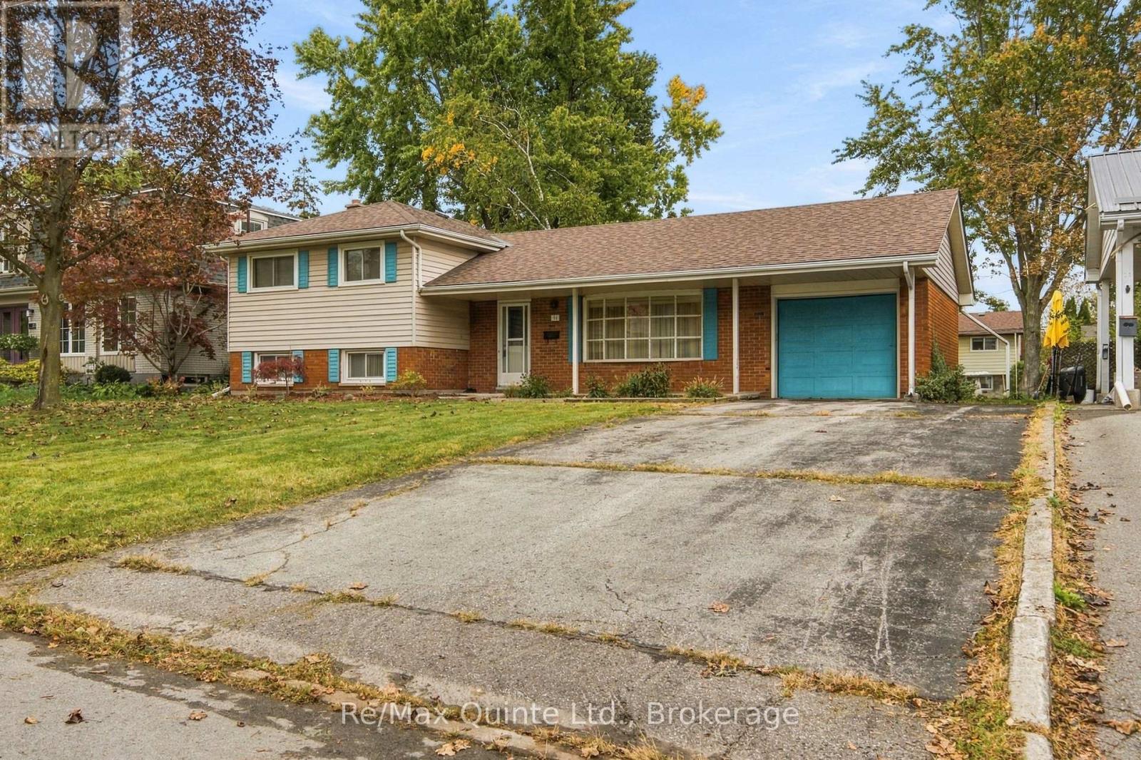 51 Keller Drive, Belleville, ON photo 2