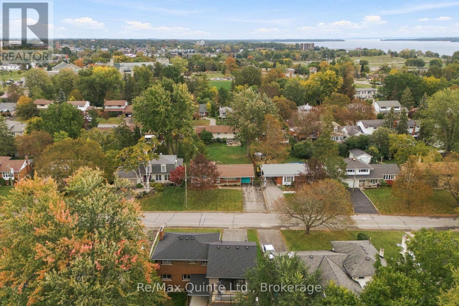 51 Keller Drive, Belleville, ON photo 5