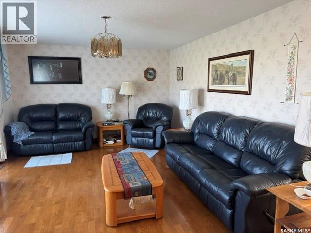 Wallace Acreage, Buffalo Rm No. 409 — photo 7