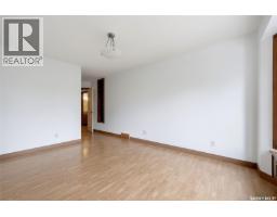 3090 Cranbourn Crescent, Regina, SK S4V3B3 Photo 14