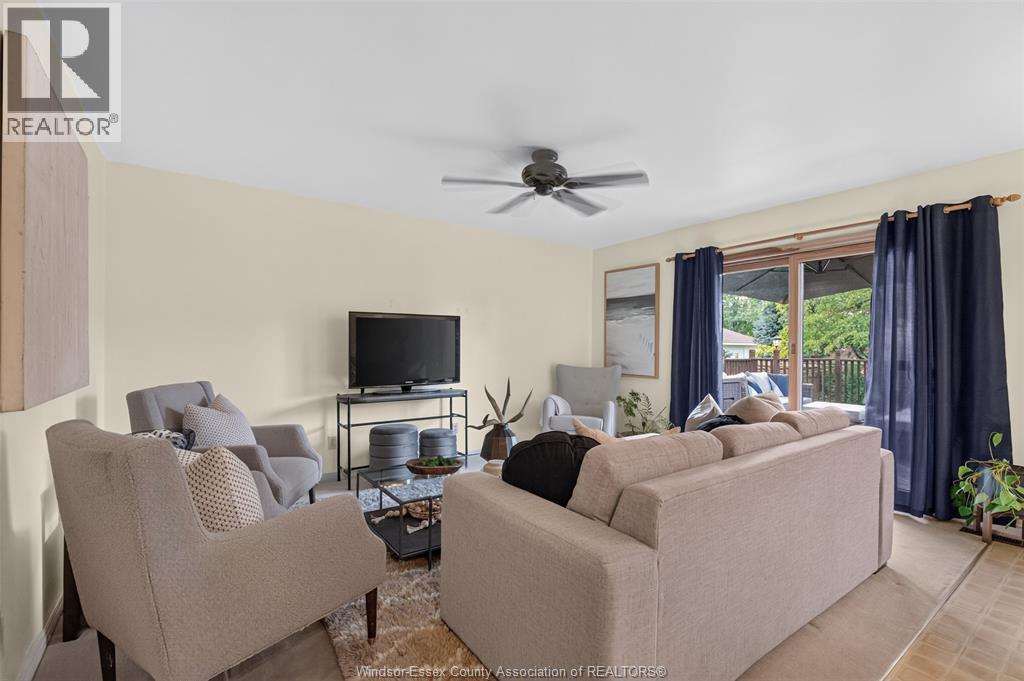 2357 Docherty DRIVE - 17