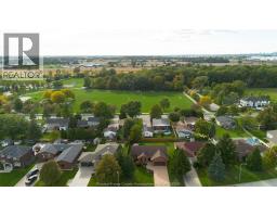 5pc Ensuite bath - 2357 Docherty Drive, Tecumseh, ON N8N4R1 Photo 6
