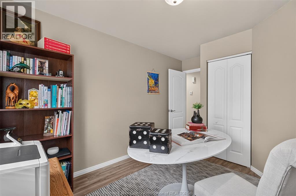 2357 Docherty DRIVE - Image 34
