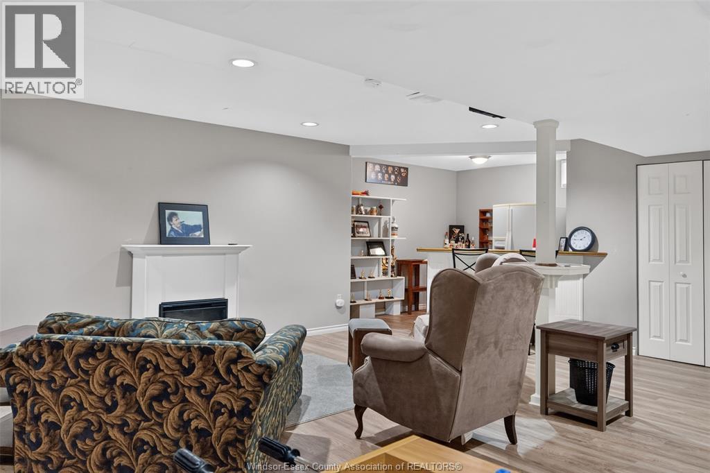 2357 Docherty DRIVE - 41