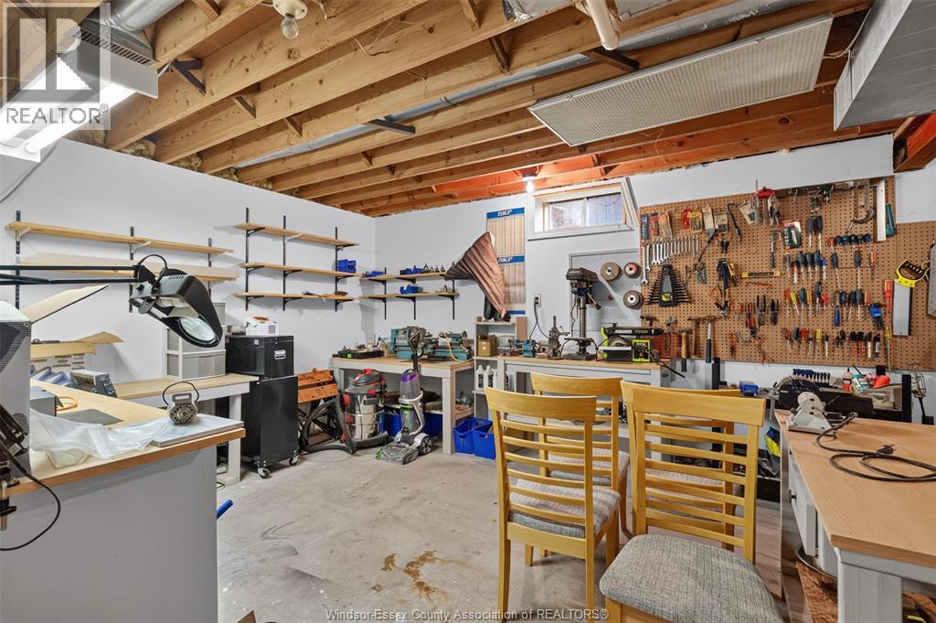 2357 Docherty DRIVE - Image 45