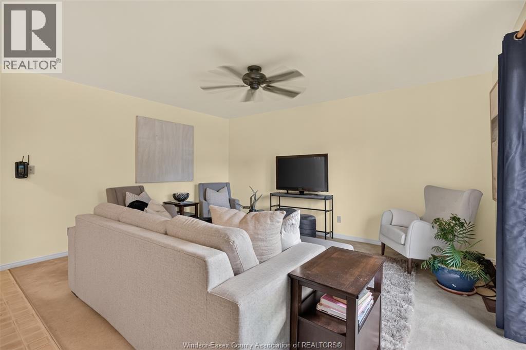 2357 Docherty DRIVE - 18