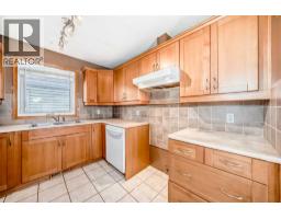 3pc Bathroom - 243 Erin Meadow Close, Calgary, AB T2B3E6 Photo 10