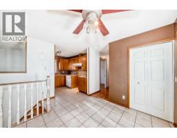 243 Erin Meadow Close, Calgary, AB T2B3E6 Photo 13