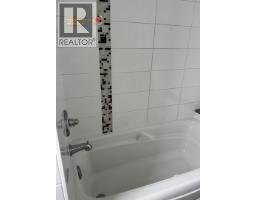 101 130 Lonsdale Avenue, North Vancouver, BC V7M2E8 Photo 14