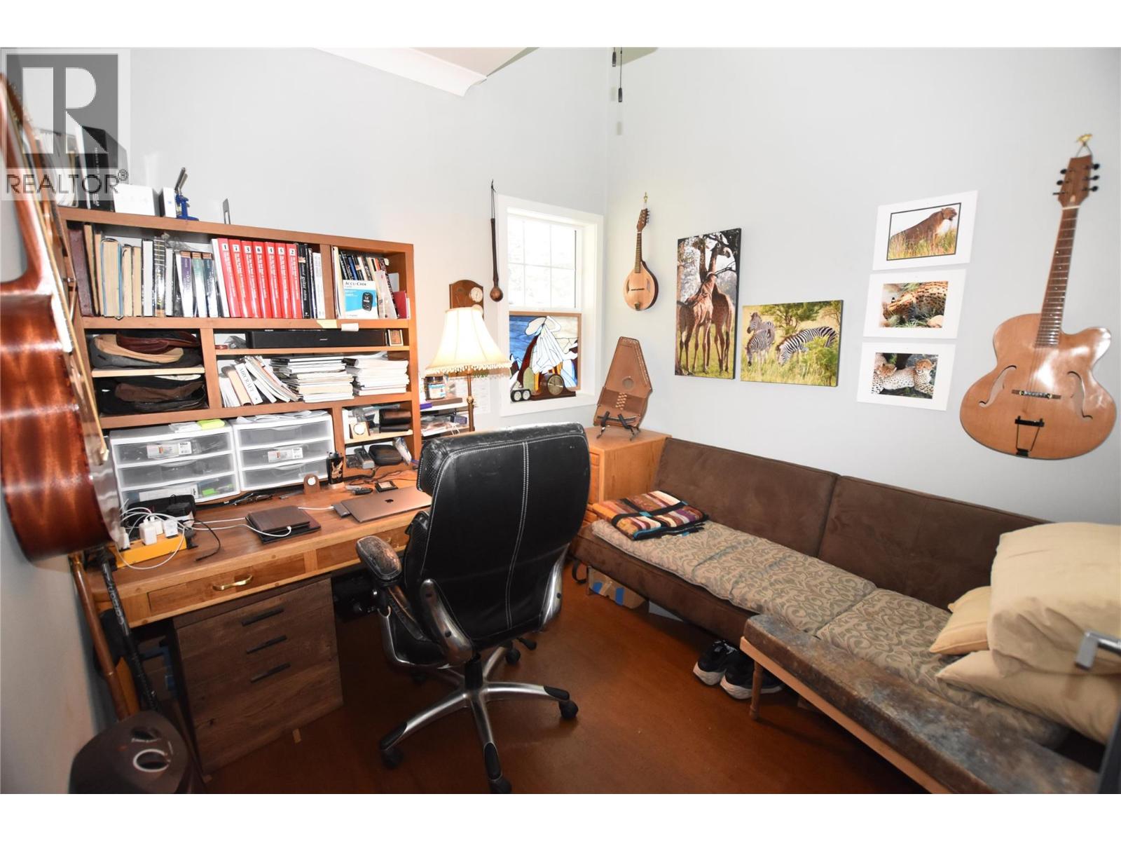 430 Hummingbird Avenue, Vernon