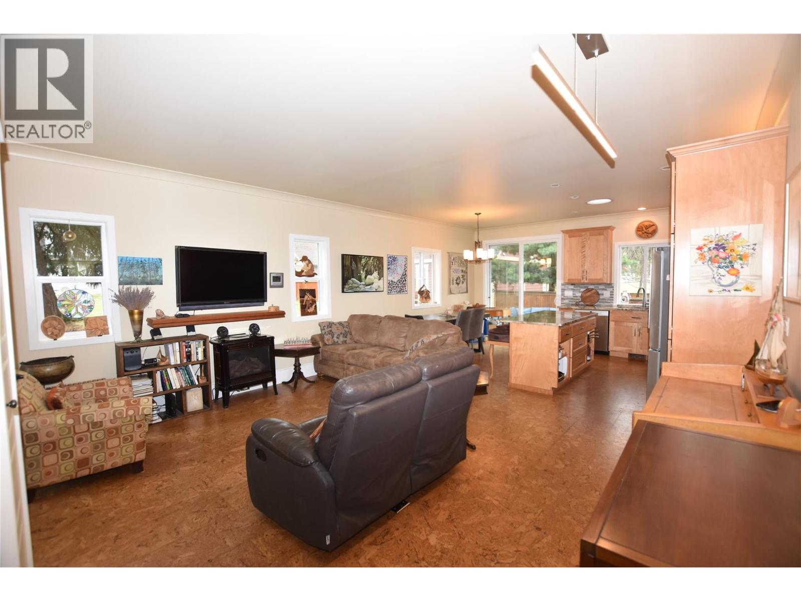 430 Hummingbird Avenue, Vernon