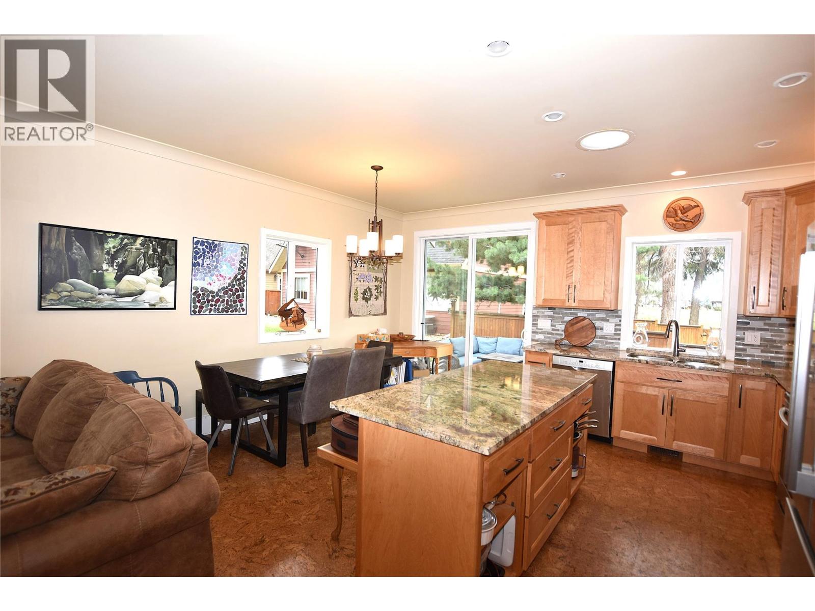 430 Hummingbird Avenue, Vernon