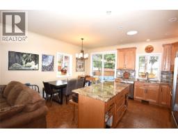 Kitchen - 430 Hummingbird Avenue, Vernon, BC V1H2A1 Photo 12