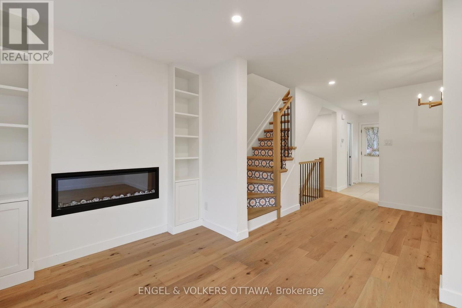 259 TEAL CRESCENT - Image 19