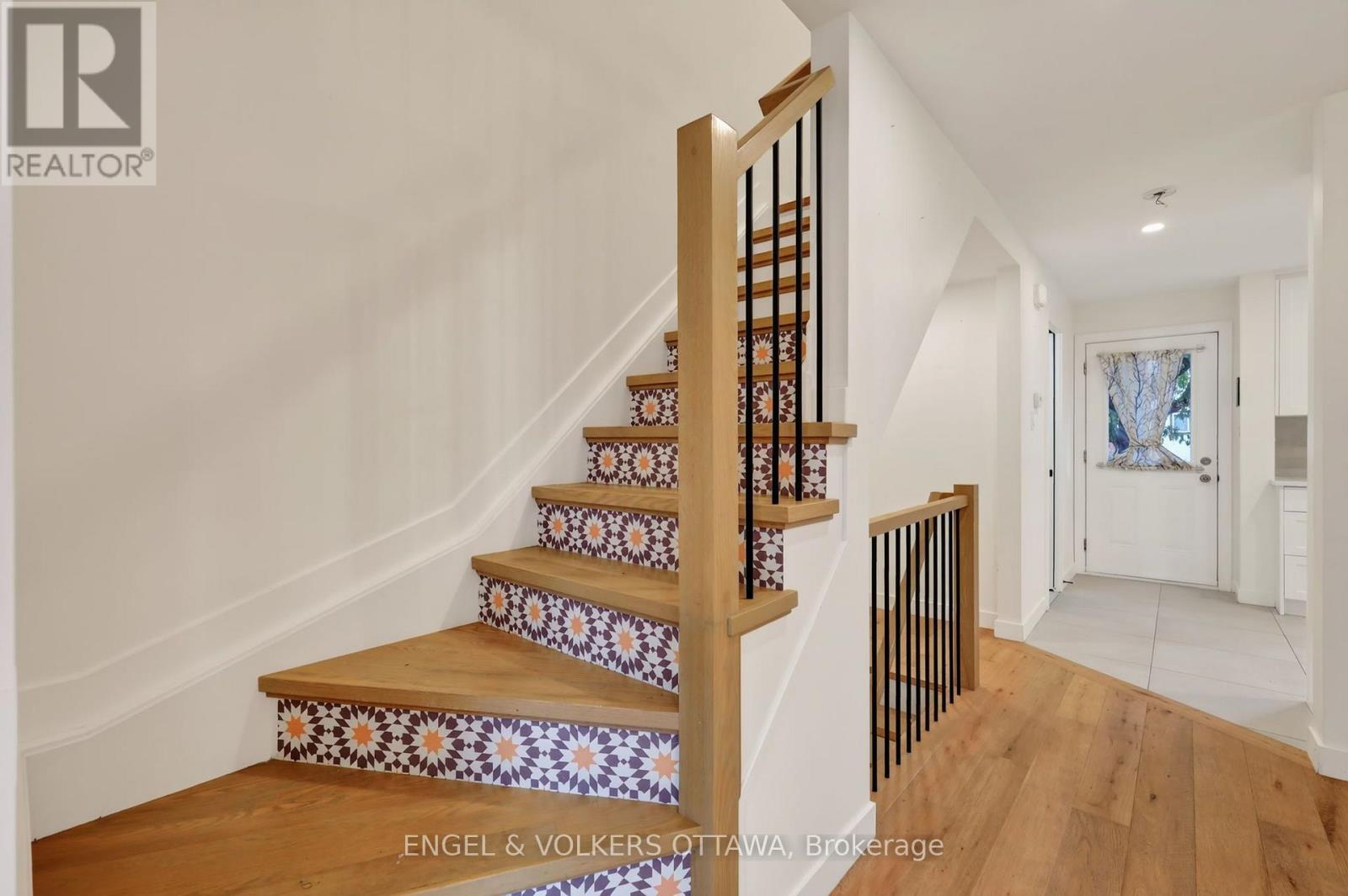 259 TEAL CRESCENT - Image 20