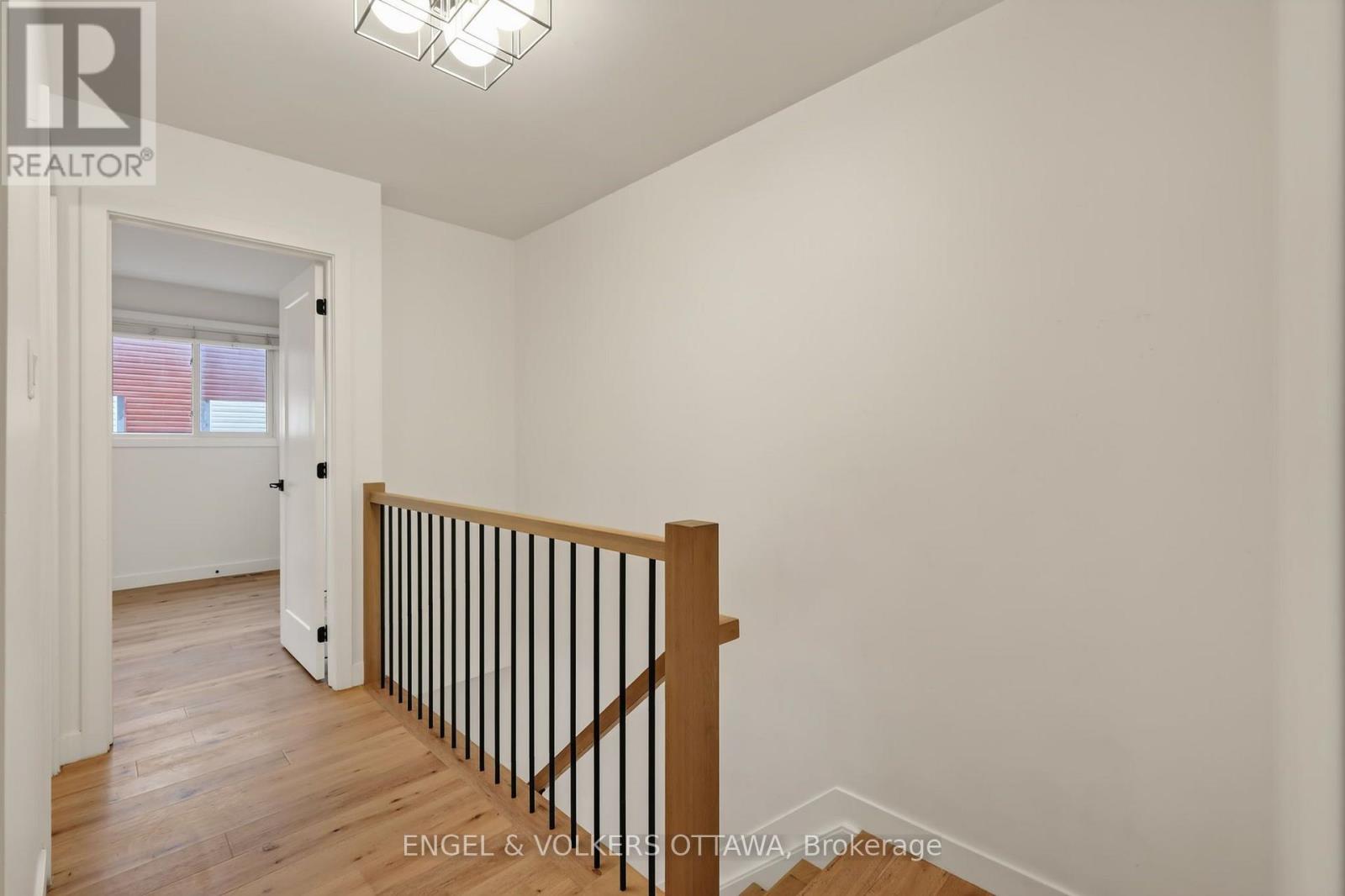 259 TEAL CRESCENT - Image 21