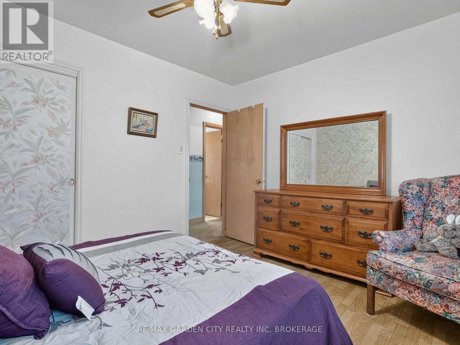94 JACOBSON AVENUE - 15