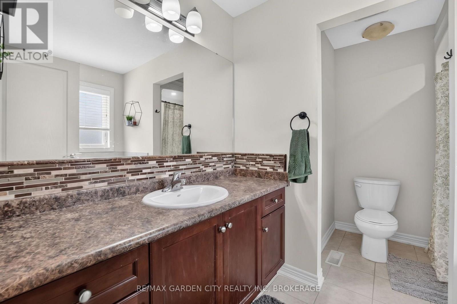 53 ELDERBERRY ROAD - 28