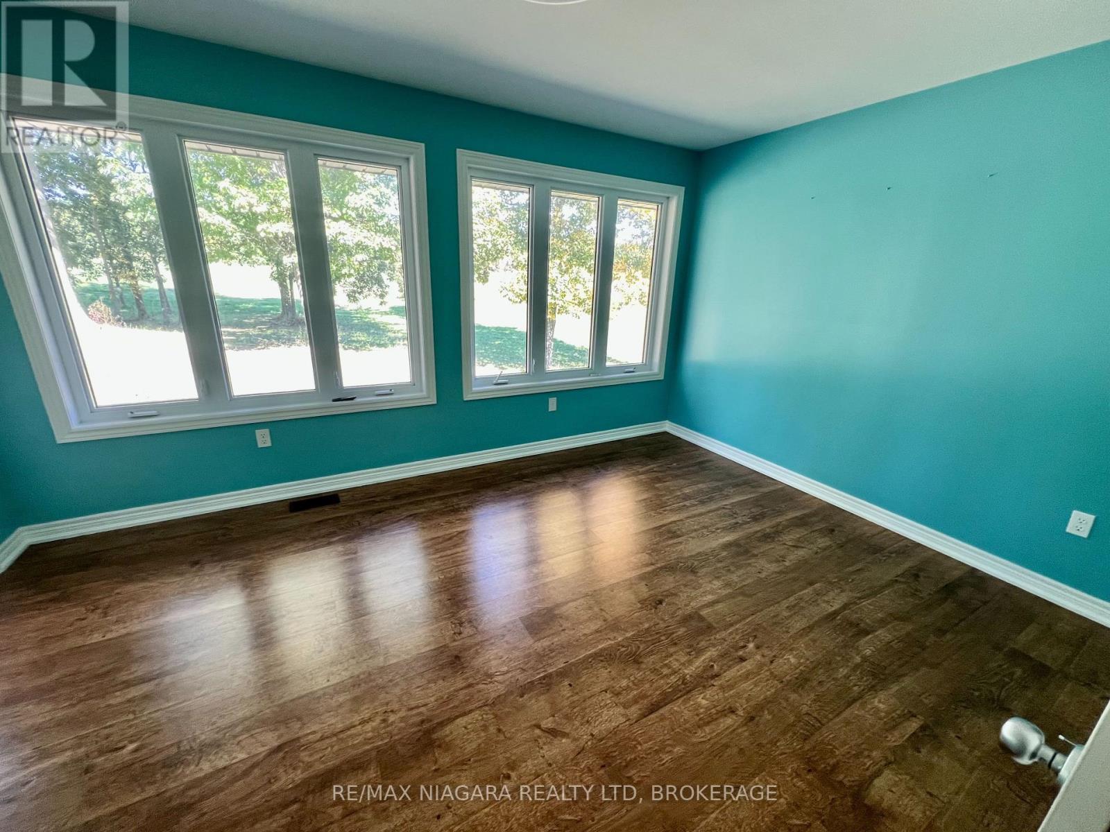 709 ROLAND ROAD - 18
