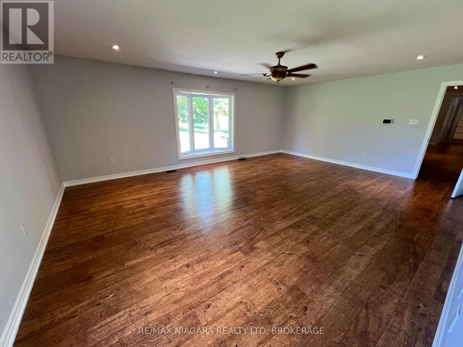 709 ROLAND ROAD - 21