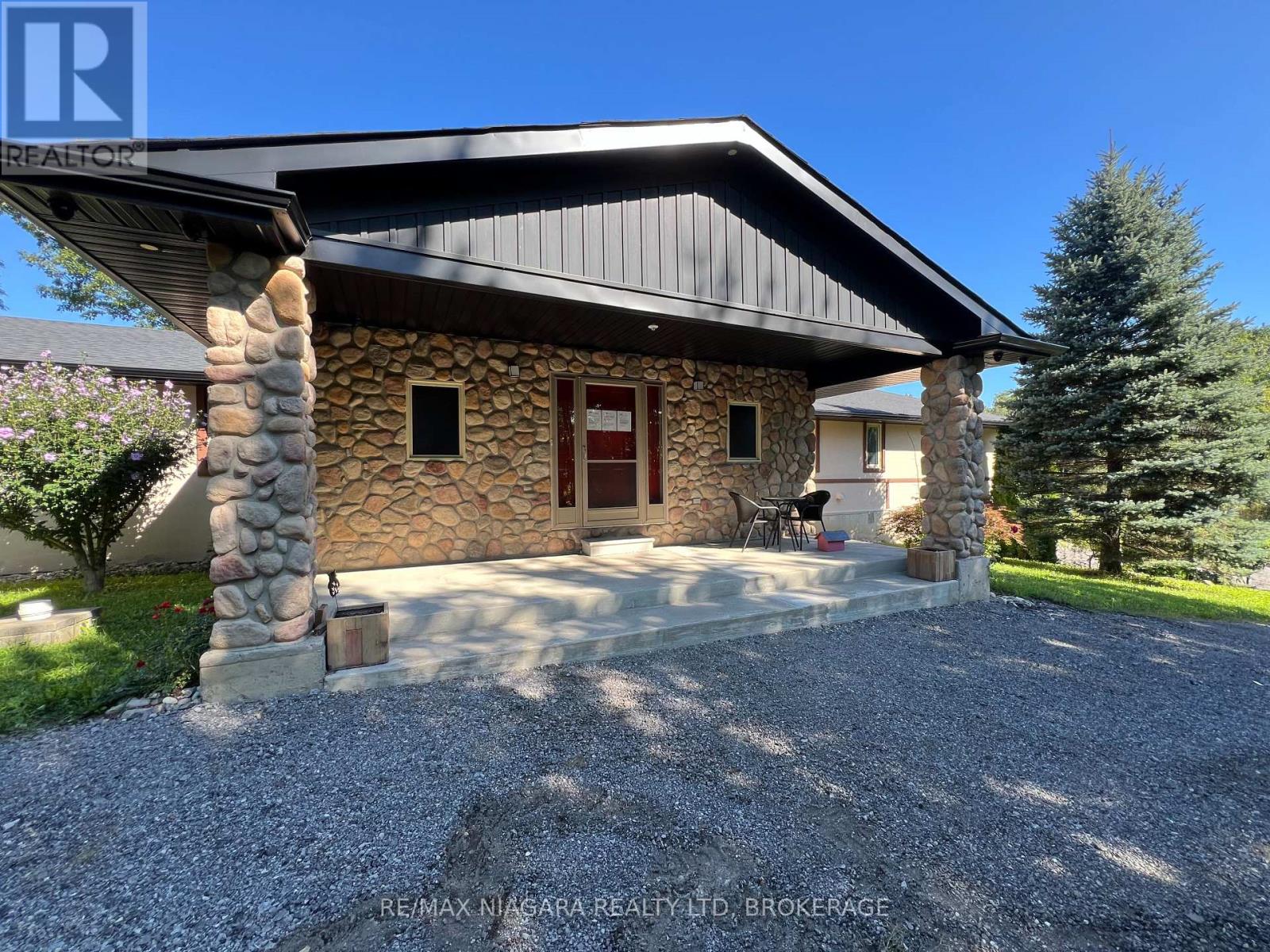 709 ROLAND ROAD - 3