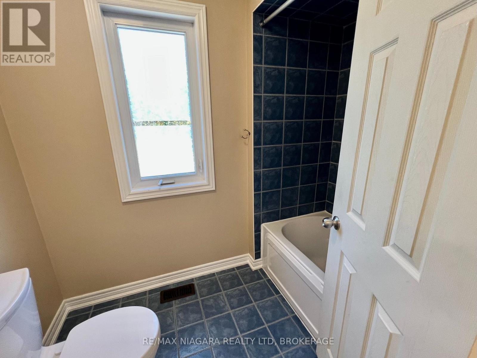 709 ROLAND ROAD - Image 41