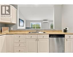 28 Harley Avenue, photo 2