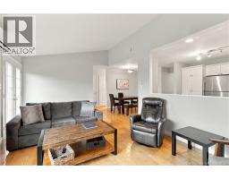 28 Harley Avenue, photo 6